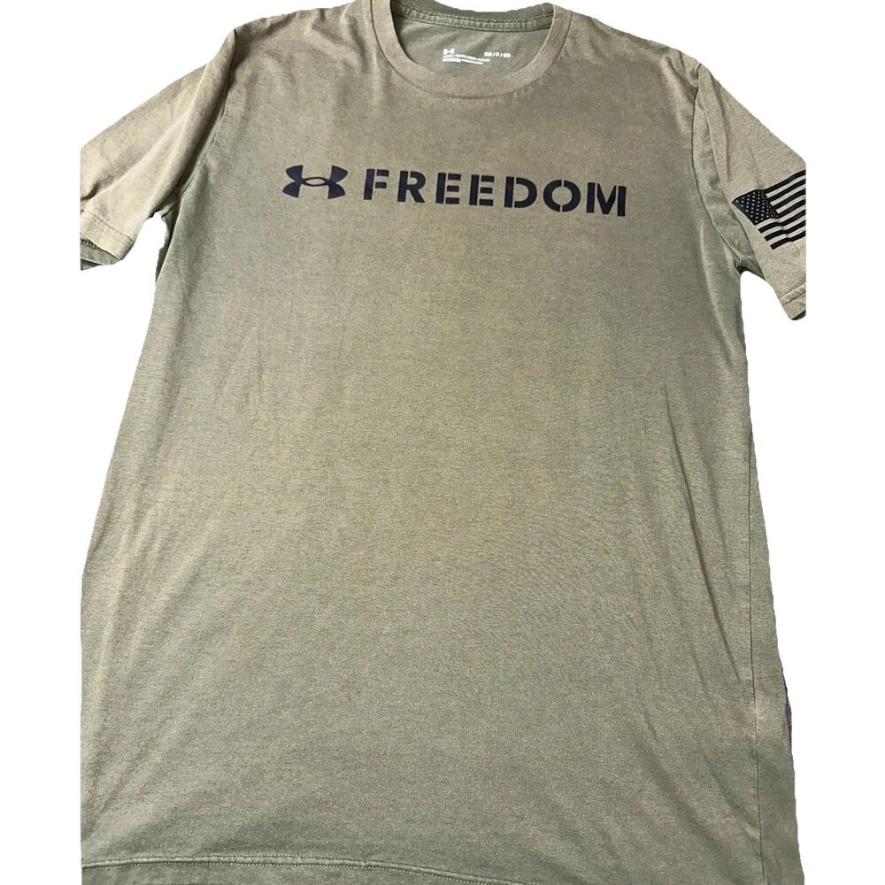Under Armour Men’s Size S Green Freedom Flag On Back T-shirt Loose Fit Tactical
